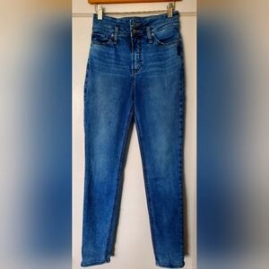 NWOT Women's Silver Jeans High Note Skinny Jeans💙🖤
